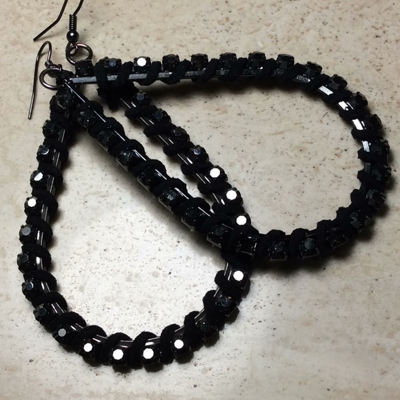 Black Jeweled Earrings - Picture 1 of 3